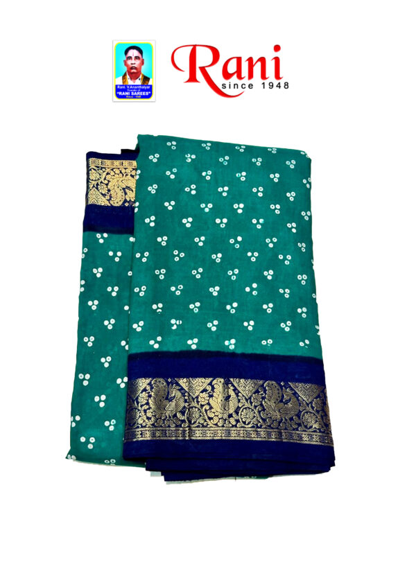 This sarees 3dots green color sungudi sarees. this sarees name is attcchu kattu handloom sarees